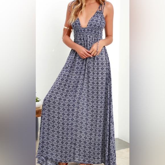 Robe Lulus Taille S - Imprimé étoiles Bleu, Dos Nu Spaghetti, Style Casual Et Fluide !
